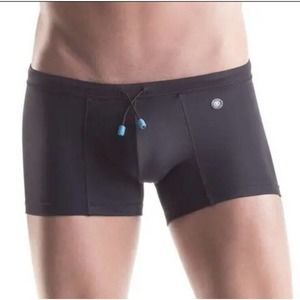 MUNDO UNICO SQUARE CUT SWIM SHORT OCEANO SIDNEY BLACK - SMALL